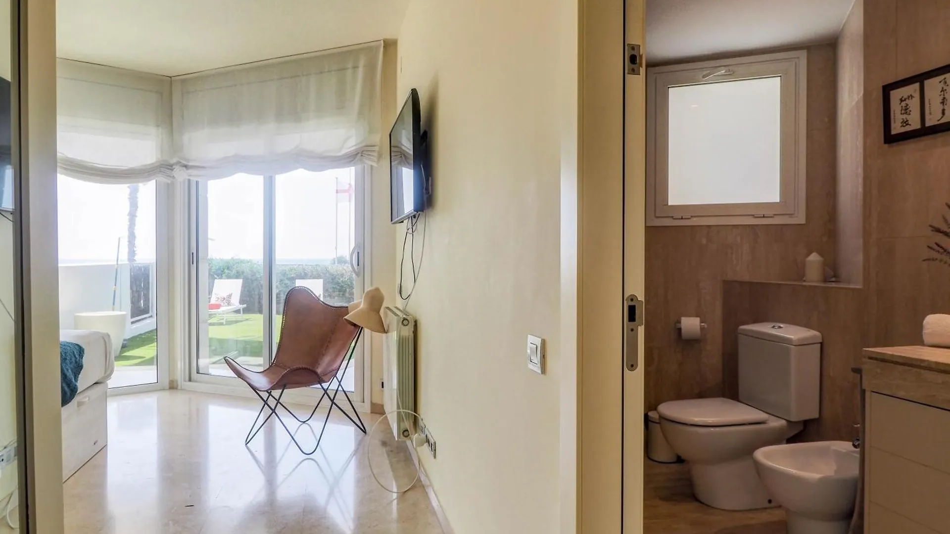 Luxury Seaview Apartment By Hello Homes Sitges