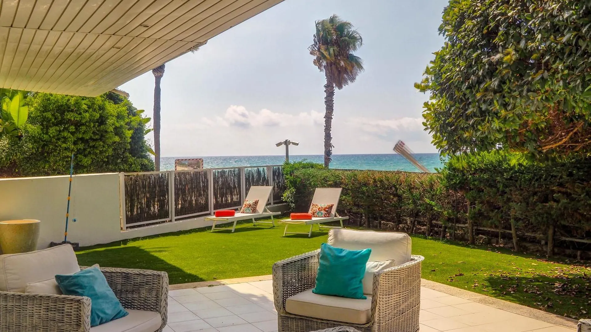 Luxury Seaview Apartment By Hello Homes Sitges Spain