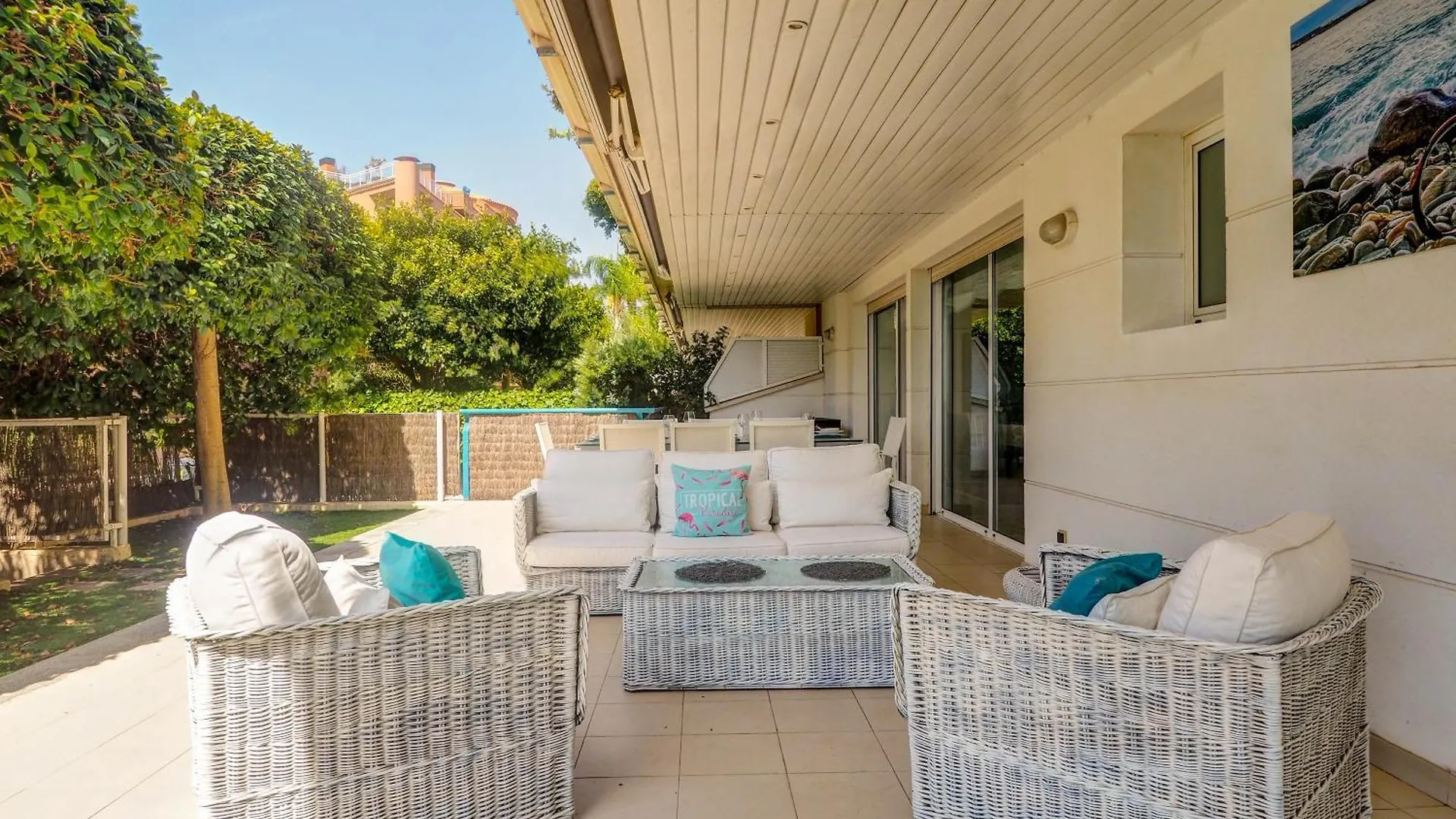 Luxury Seaview Apartment By Hello Homes Sitges