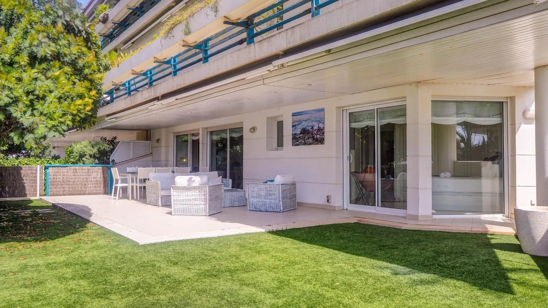 Luxury Seaview Apartment By Hello Homes Sitges Spain