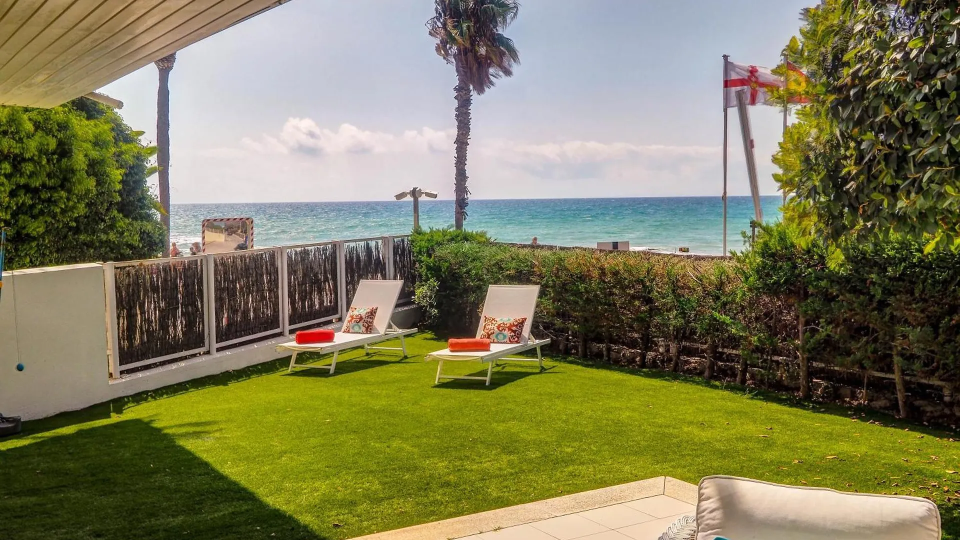 Luxury Seaview Apartment By Hello Homes Sitges